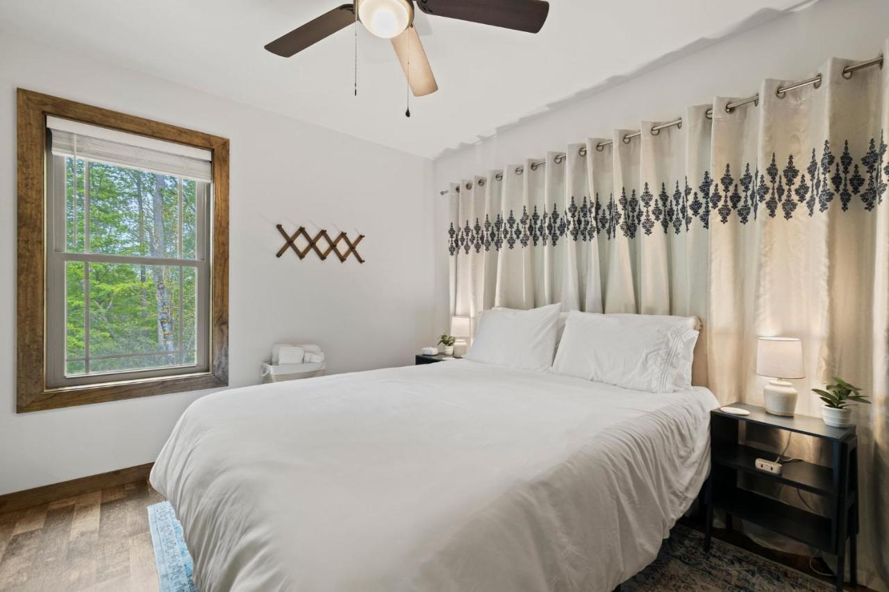 Serra Stays - "Casa Di Cresta" Lake Lure Exterior photo