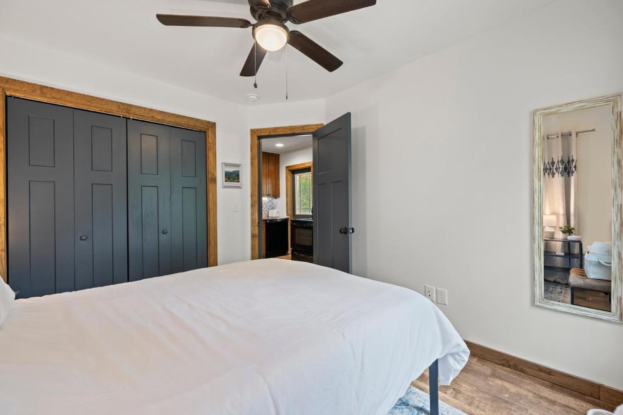 Serra Stays - "Casa Di Cresta" Lake Lure Exterior photo